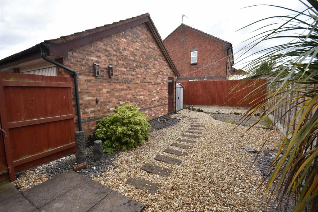 Additional property image - Dawley Crescent, Marston Green, Birmingham, B37