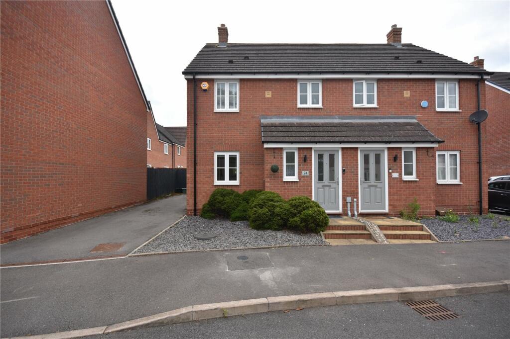 Main image of property: Farndon Avenue, Marston Green, Birmingham, B37