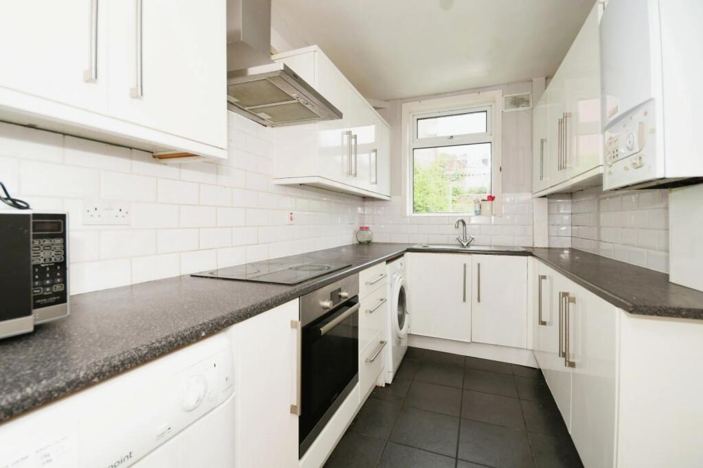 Main image of property: The Nook, Sheffield, S10