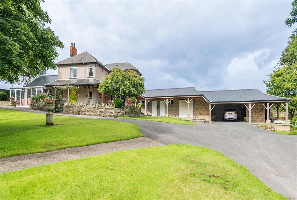 4 bedroom detached house for sale in Bird Lane, Oxspring, Sheffield