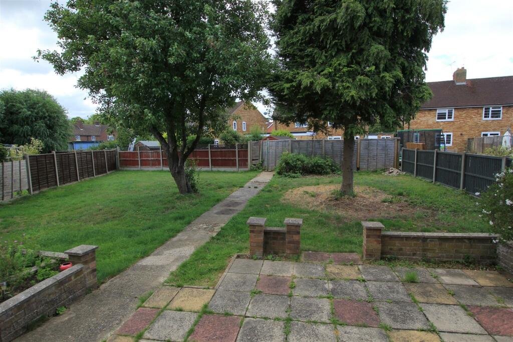 Additional property image - Raymonds Close, Welwyn Garden City, AL7 4TH