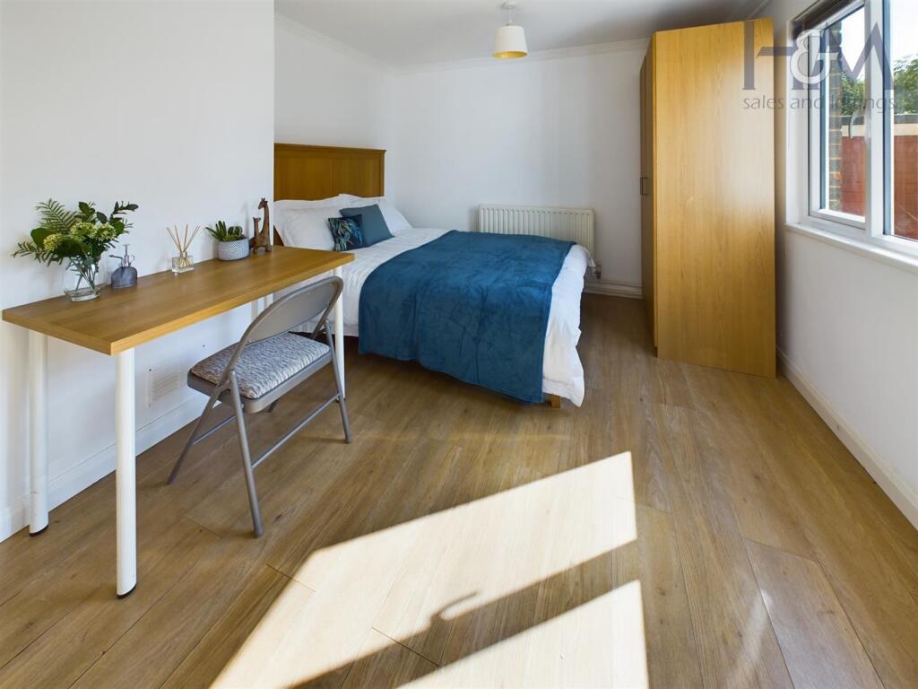 Main image of property: Archer Road, Stevenage, SG1 5QP
