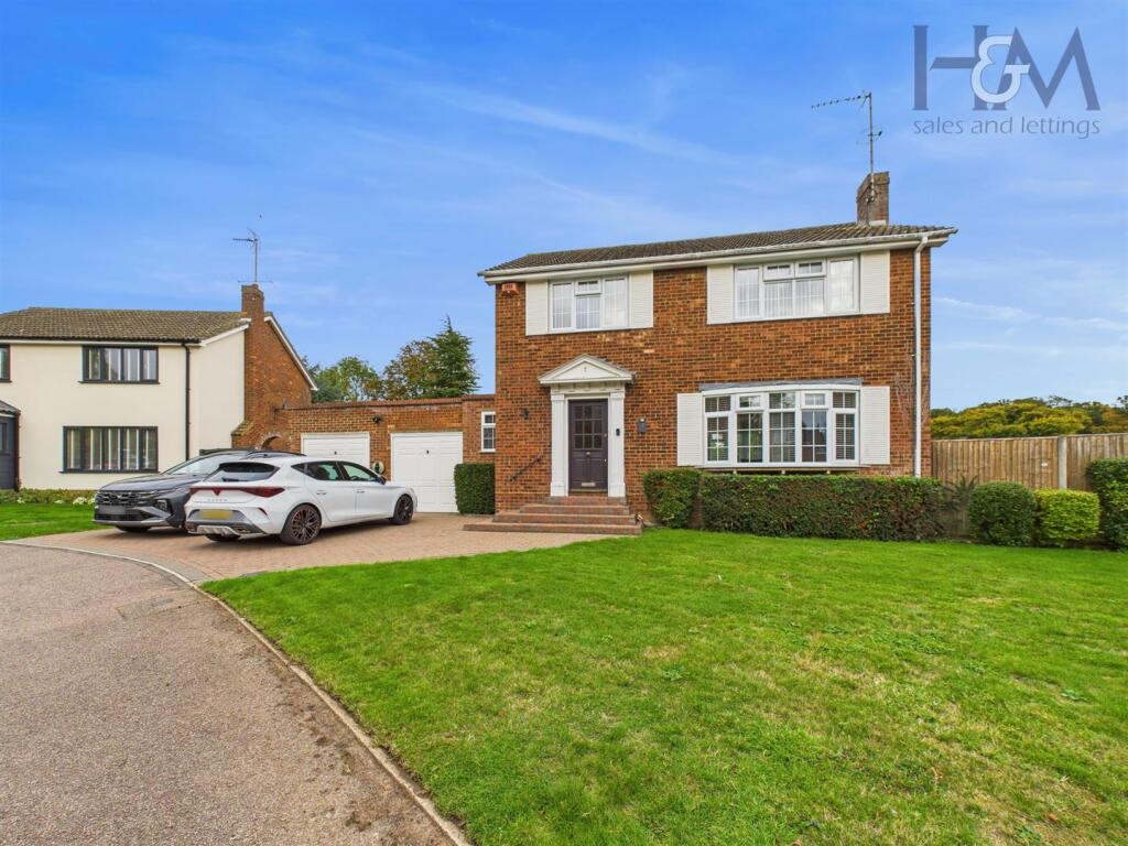 Main image of property: Greenway, Walkern, SG2 7NR