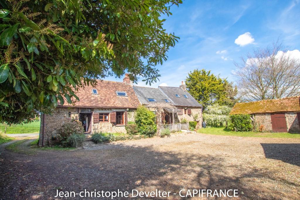 3 bedroom detached house for sale in Domfront, Orne, Normandy, France