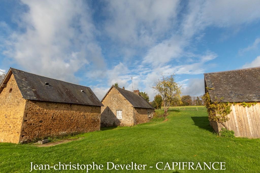 3 bedroom detached house for sale in Gorron, Mayenne, Pays De La Loire