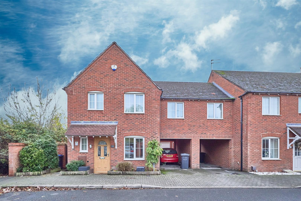 Main image of property: Paddock Way, Hinckley, Leicestershire