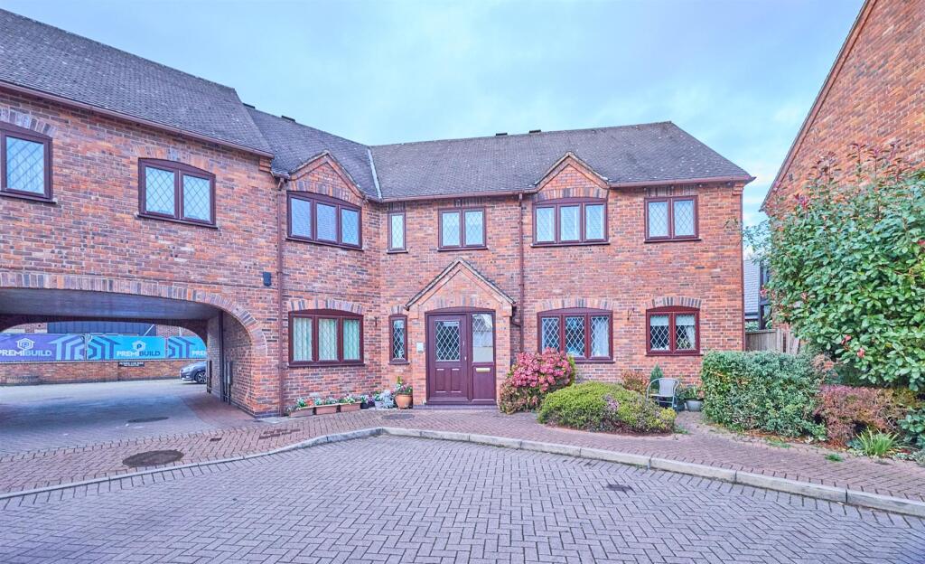 Main image of property: Windsor Court, Burbage, Hinckley