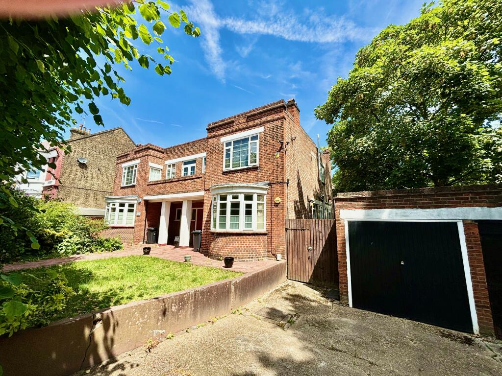 Main image of property: Lonsdale Road, Wanstead, London, E11