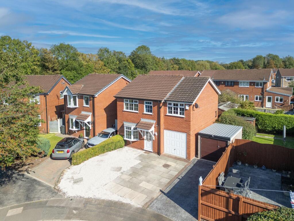 Main image of property: Oban Grove, Fearnhead, WA2