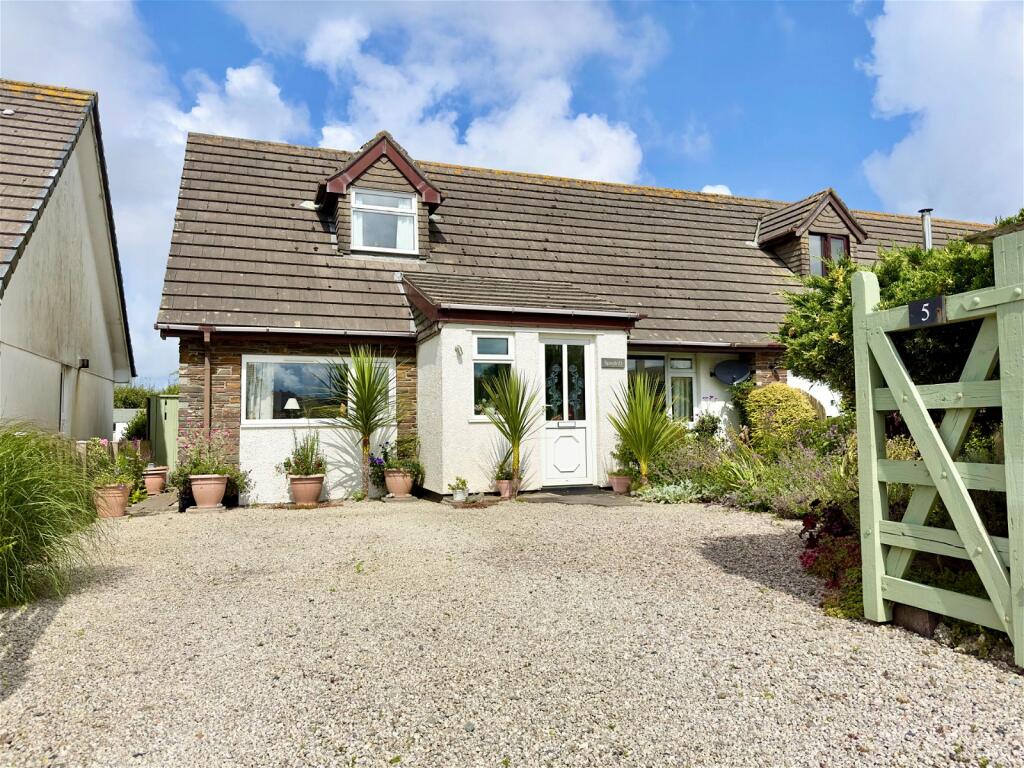 3 bedroom semidetached house for sale in Delabole PL33