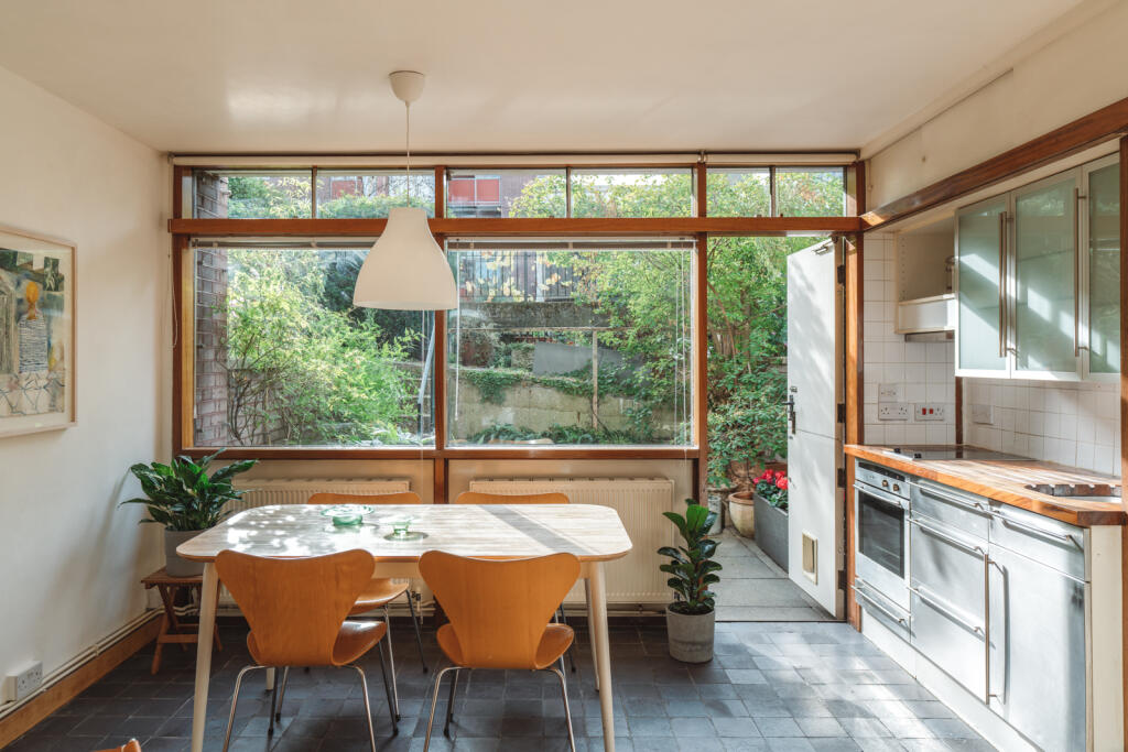 Studio flat for sale in Hatfield House, Golden Lane Estate, London EC1