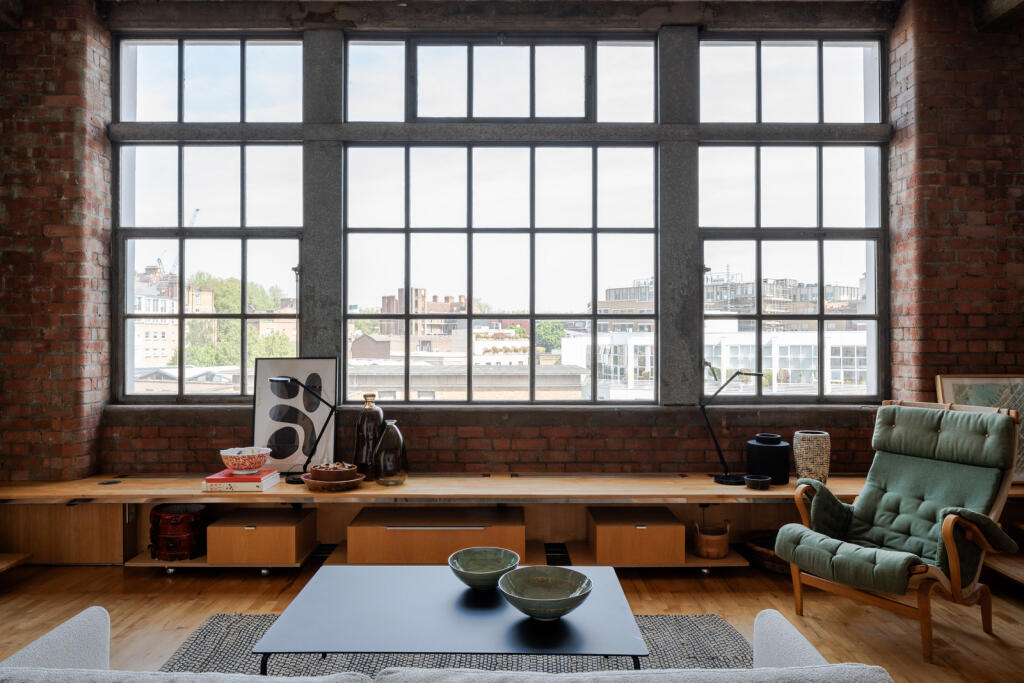 1 bedroom flat for sale in Summers Street Lofts II London EC1, EC1R