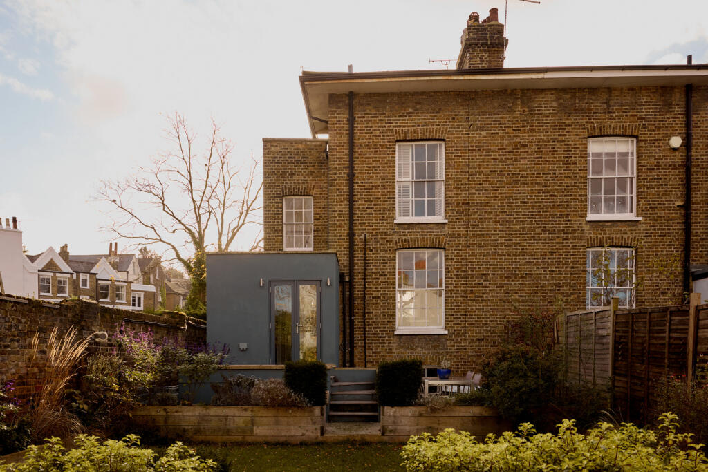 Additional property image - Clarence Place, Gravesend, Kent