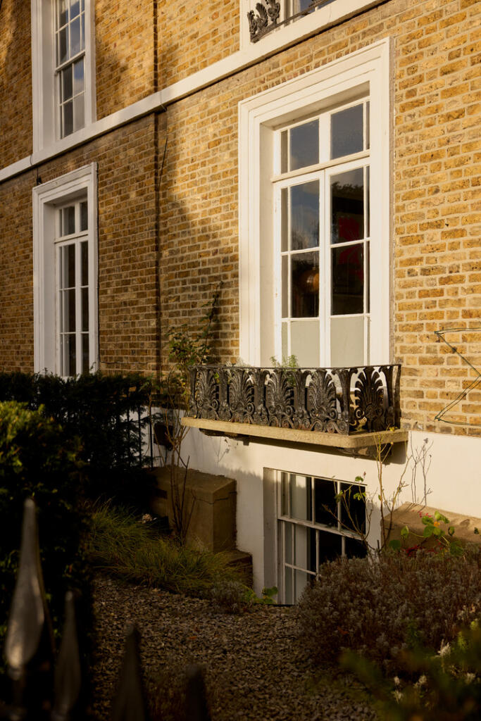 Additional property image - Clarence Place, Gravesend, Kent