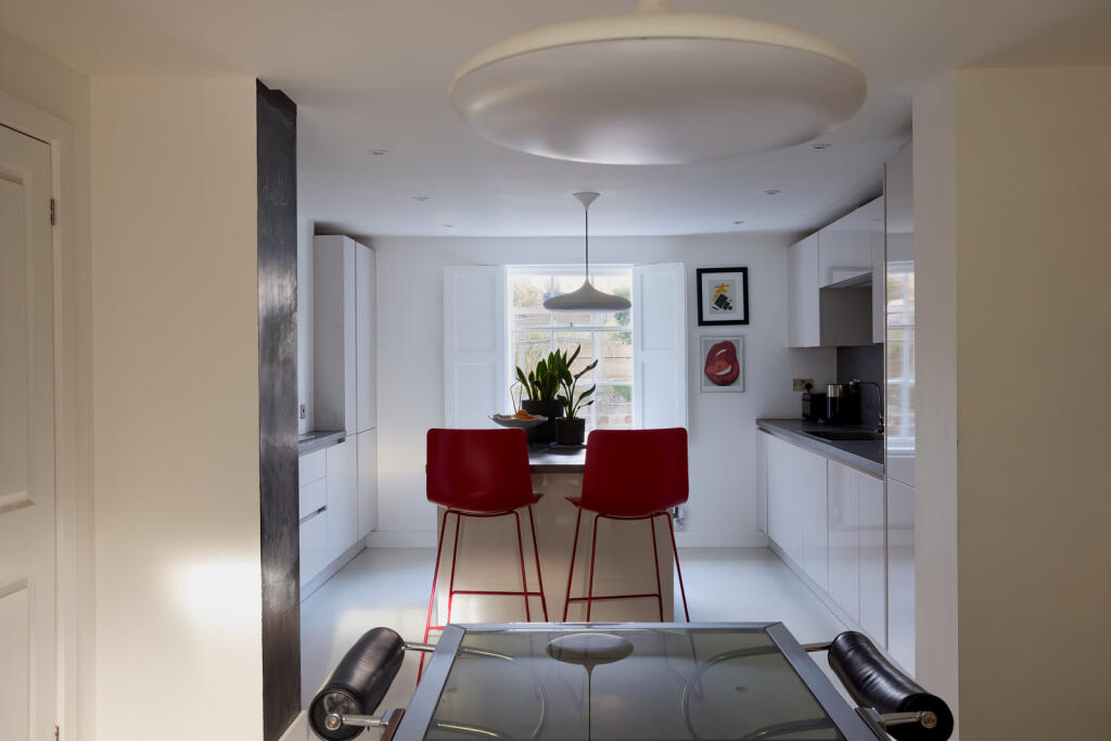 Additional property image - Clarence Place, Gravesend, Kent