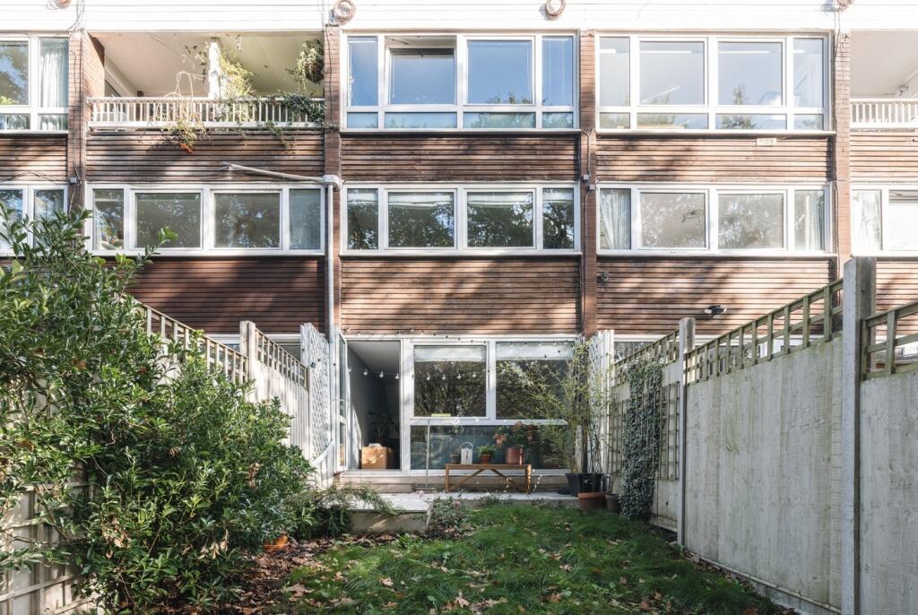 Main image of property: Kitley Gardens III, London SE19