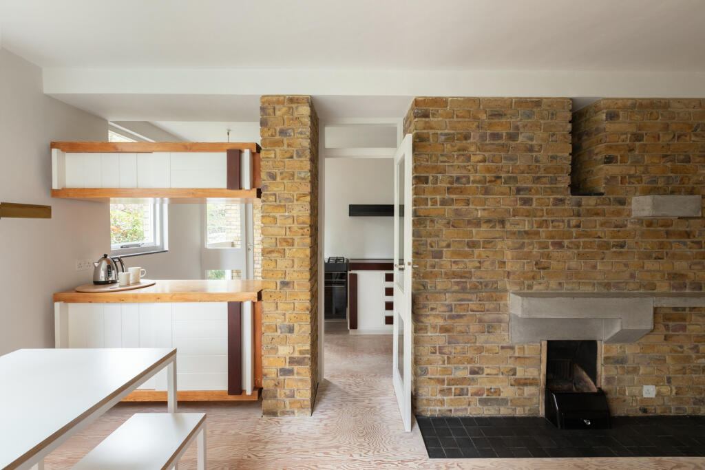 Main image of property: Langham House Close VIII, London TW10