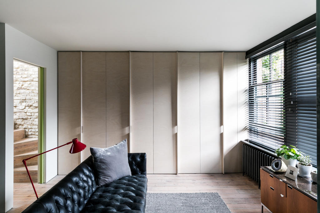 4 bedroom terraced house for sale in Calais Street, London SE5