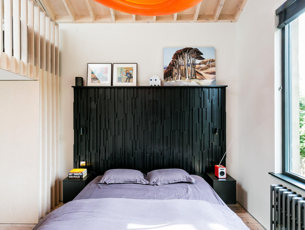 4 bedroom terraced house for sale in Calais Street, London SE5