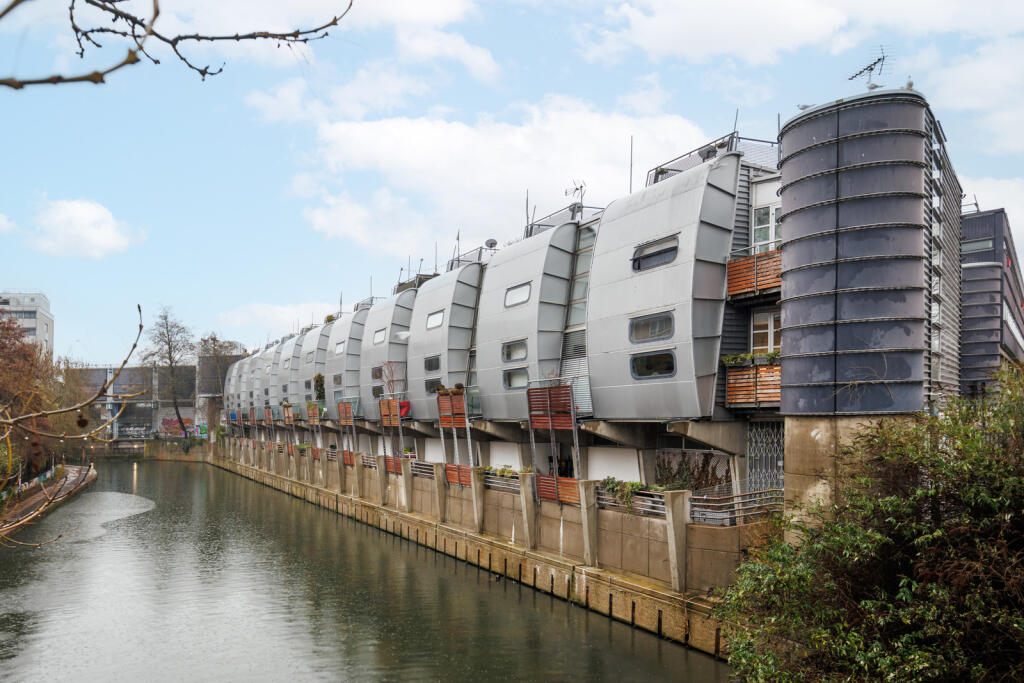 Main image of property: Grand Union Walk III, London NW1