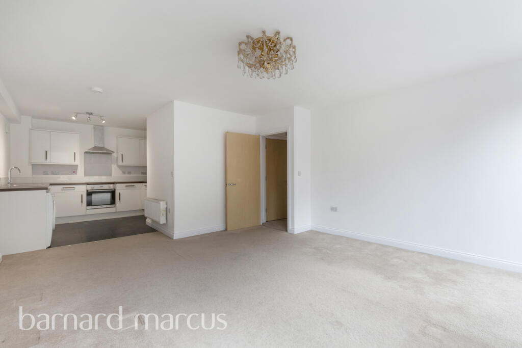 2 bedroom apartment for rent in Sutton Court Road, SUTTON, SM1