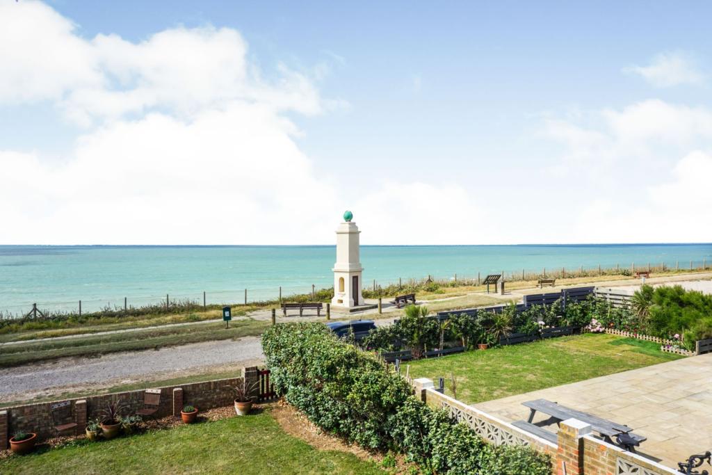 4 bedroom detached house for sale in The Promenade, Peacehaven, BN10