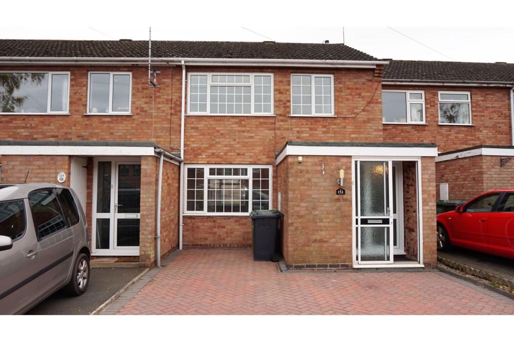 3 bedroom terraced house for sale in Abberley Avenue, Stourporton