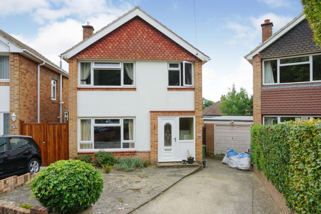 3 bedroom detached house for sale in Bassett Green Village, Bassett, Southampton, SO16
