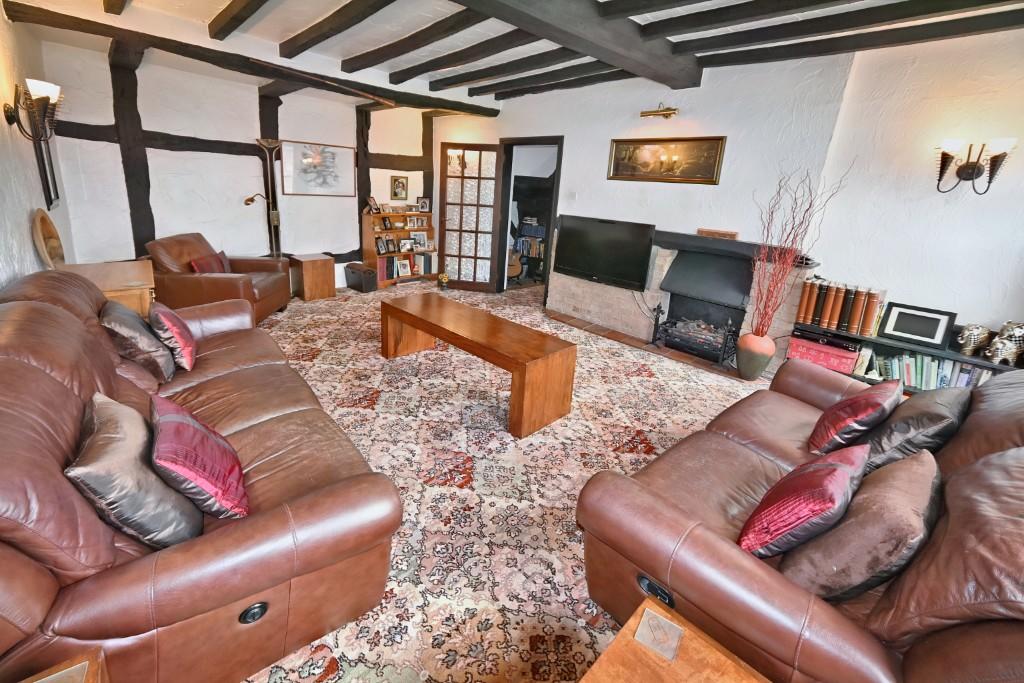 4 bedroom character property for sale in Market Place, Brewood