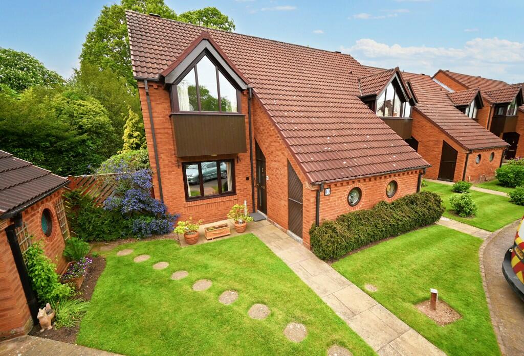 2 bedroom retirement property for sale in Highgrove, Tettenhall