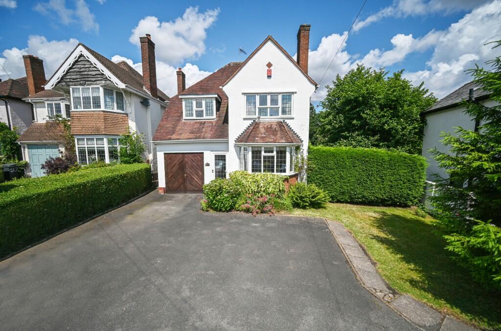 4 bedroom detached house for sale in Windmill Lane, Castlecroft