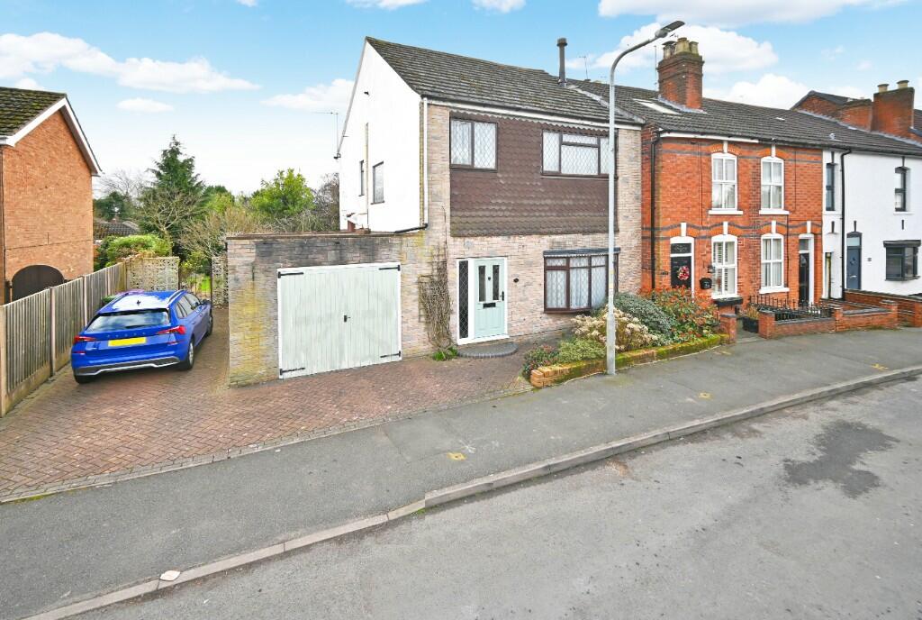 3 bedroom end of terrace house for sale in Redhouse Road, Tettenhall
