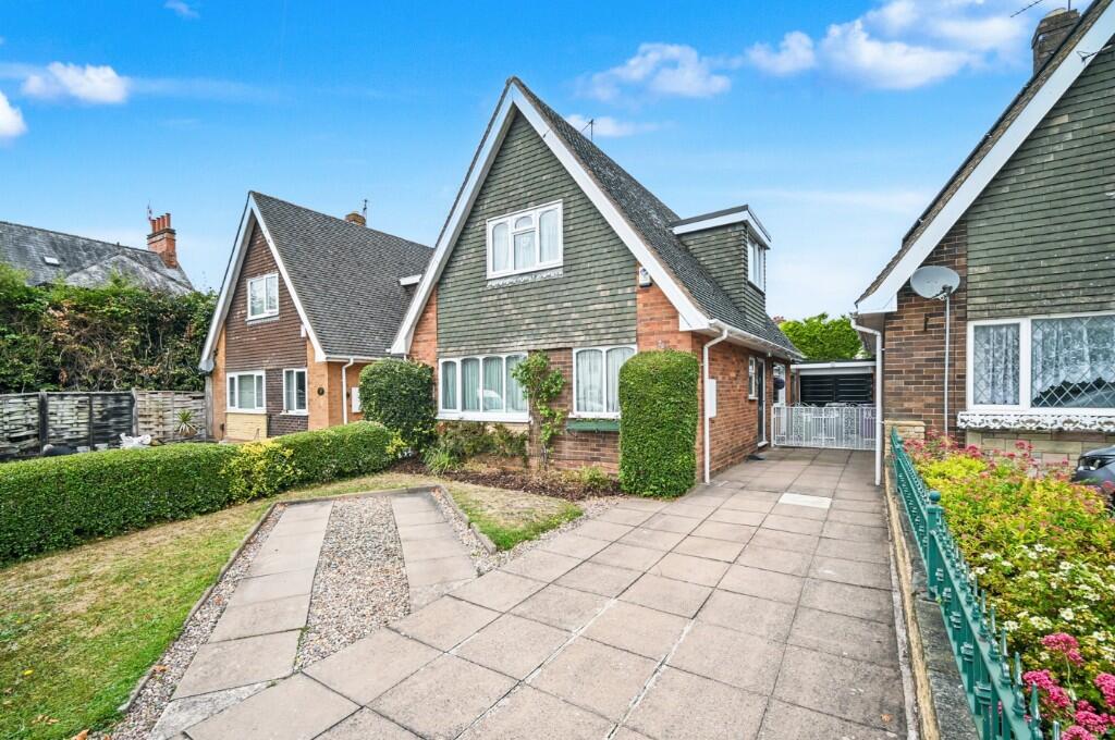 Main image of property: Castlecroft Road, Finchfield, Wolverhampton, West Midlands, WV3