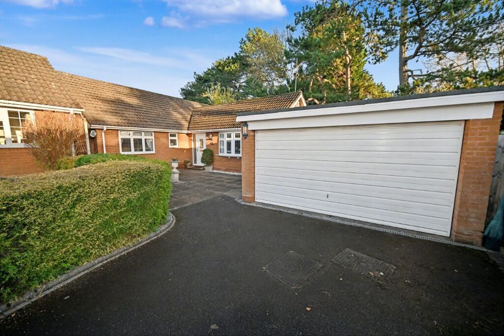 Main image of property: Saxon Court, Tettenhall, Wolverhampton, West Midlands, WV6