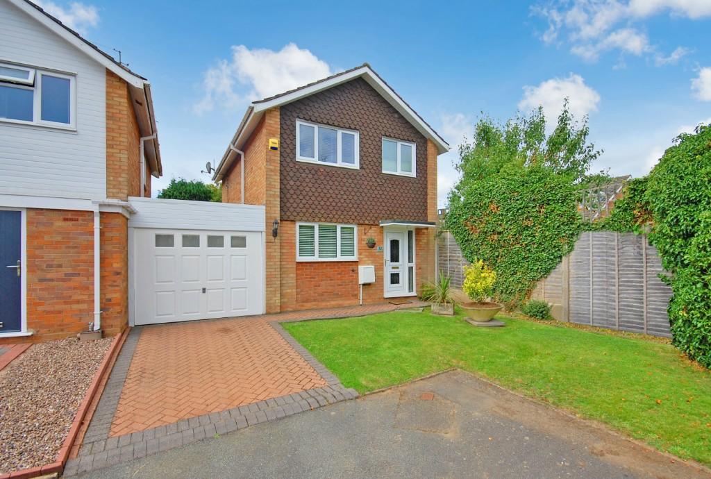 3 bedroom detached house for sale in Bromley Gardens, Codsall