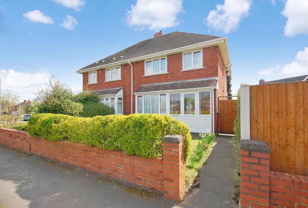 3 bedroom semi-detached house for sale in Wood End Road, Wednesfield ...