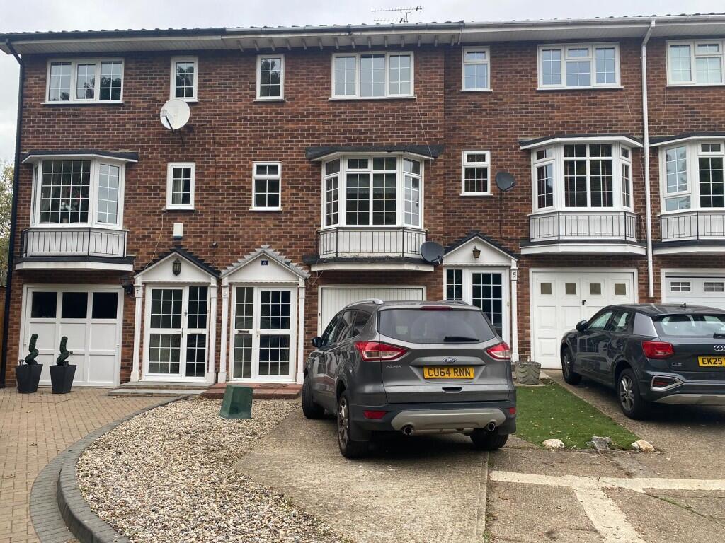Main image of property: St. Marys Close,Benfleet,SS7