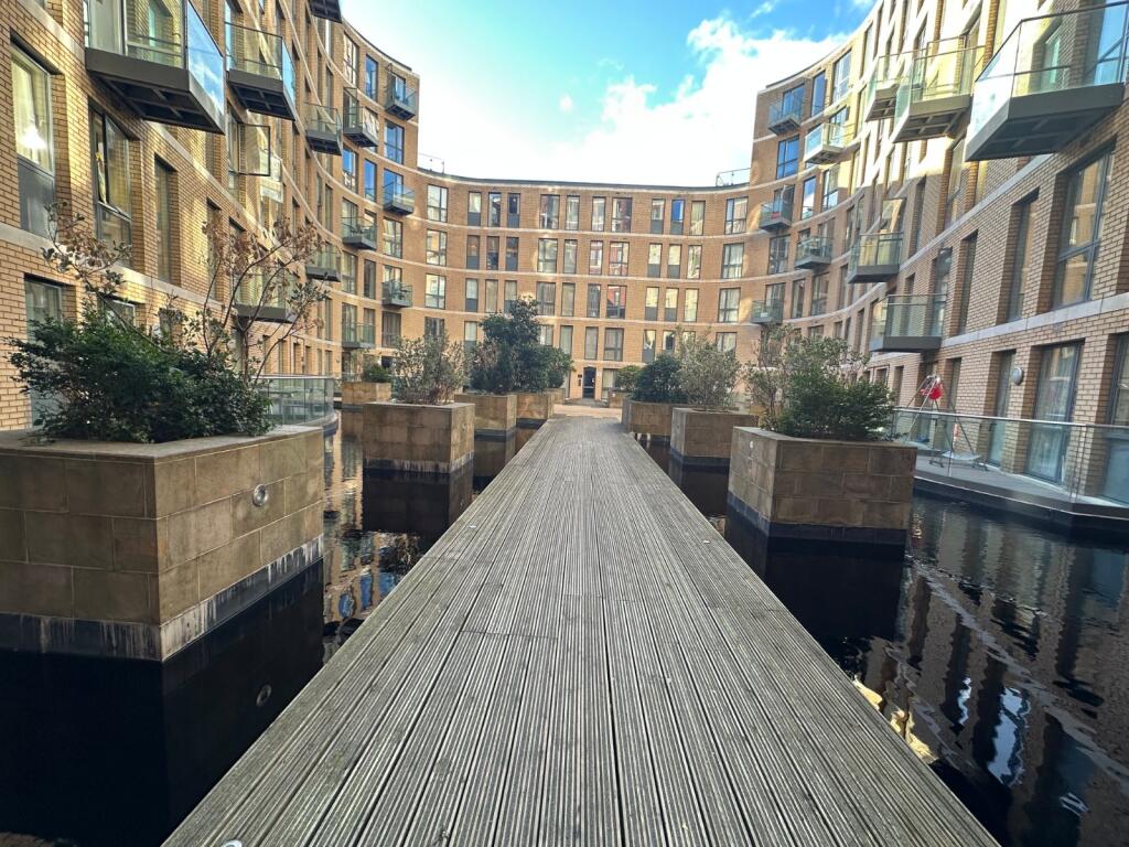 Main image of property: Essex Street, Birmingham, West Midlands, B5