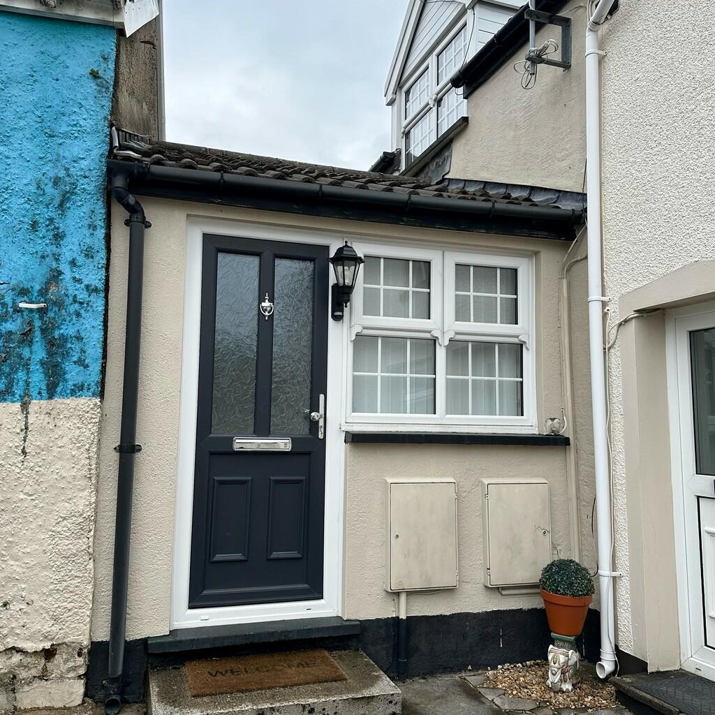 2 bedroom terraced house for sale in Tramroadside South, Twynyrodyn