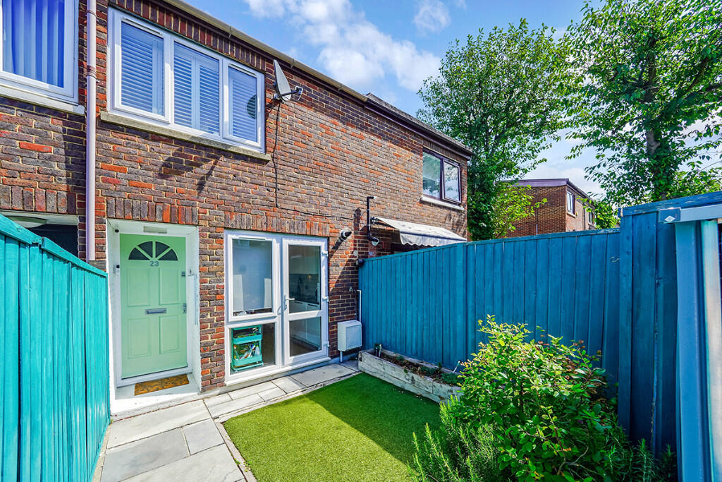 Main image of property: Grove House Road, London, N8