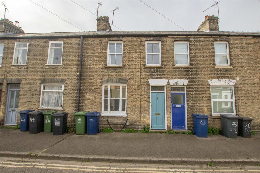 Terraced house for rent in Hope Street, Cambridge, Cambridgeshire, CB1