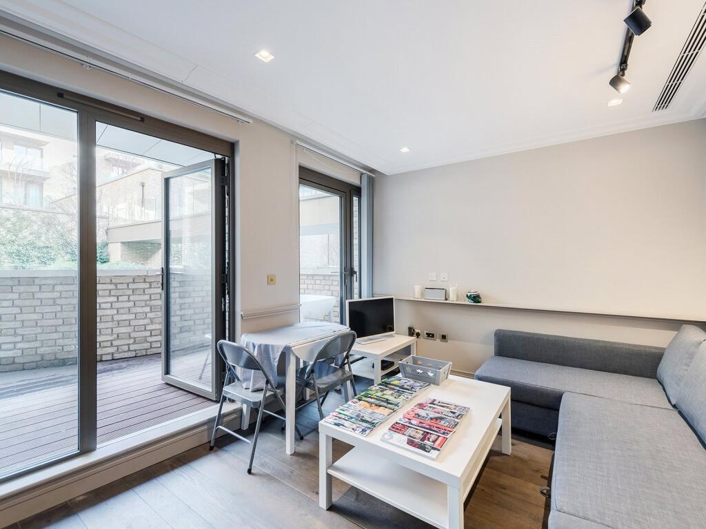 Main image of property: Queen's Wharf, 2 Crisp Road, W6