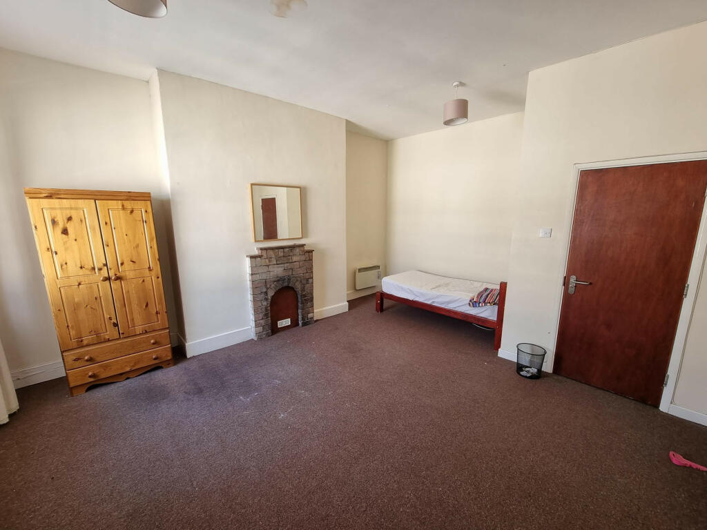 Additional property image - Parade, Leamington Spa, Warwickshire, CV32