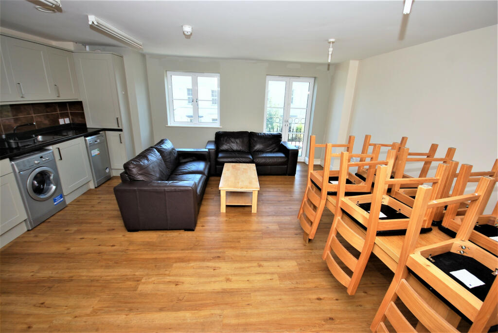 Additional property image - Station House, Old Warwick Road, Leamington Spa, Warwickshire, CV31