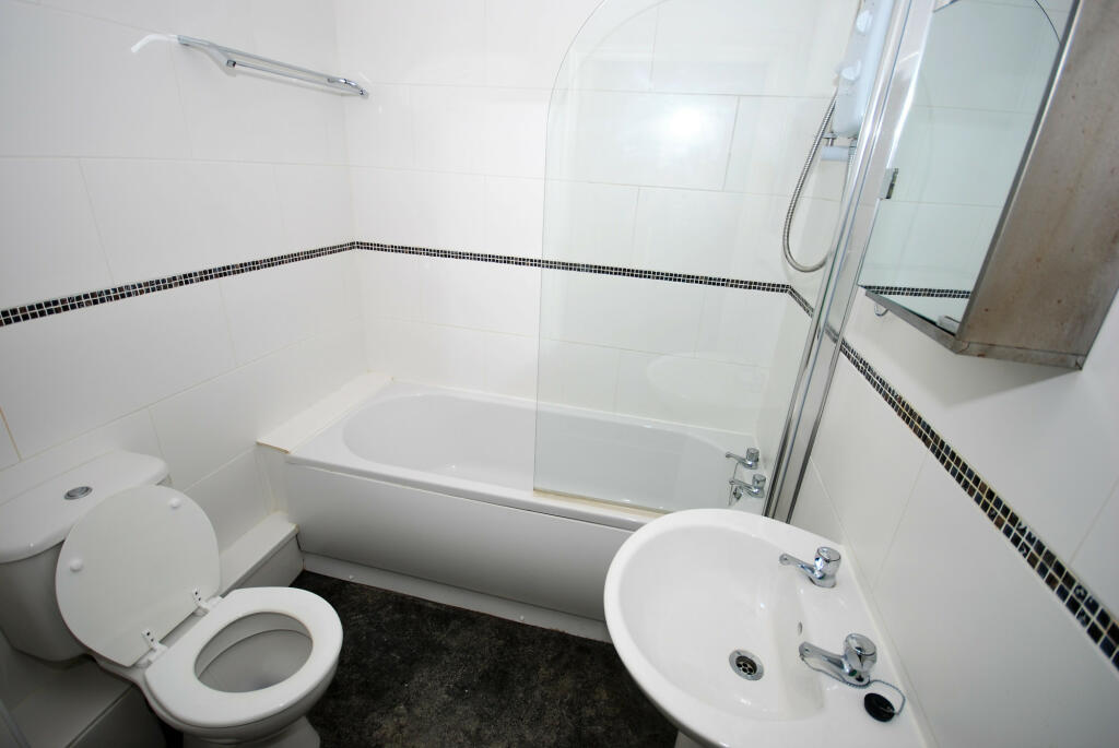 Additional property image - Station House, Old Warwick Road, Leamington Spa, Warwickshire, CV31