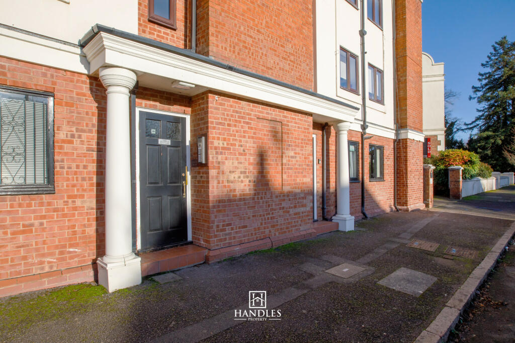 Additional property image - Russell Terrace, Leamington Spa, CV31