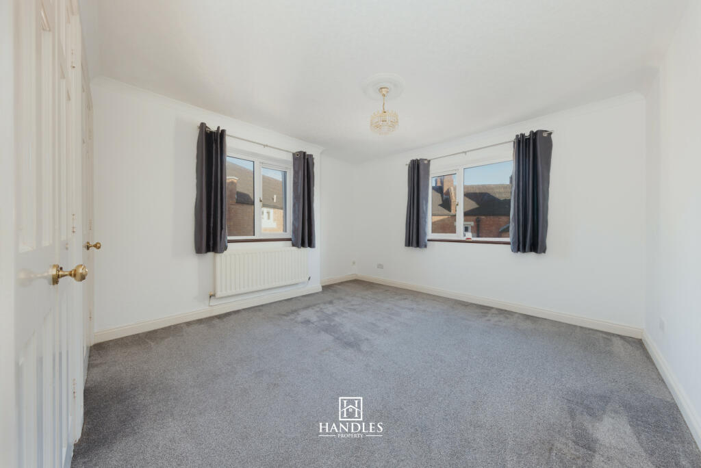 Additional property image - Russell Terrace, Leamington Spa, CV31