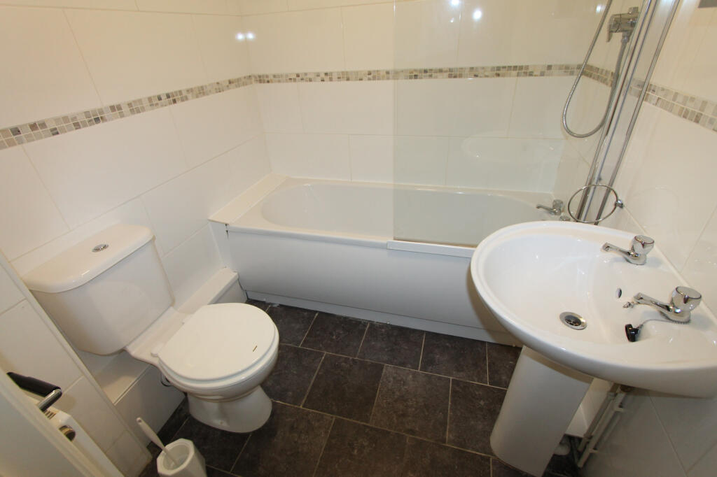 Additional property image - Station House, Old Warwick Road, Leamington Spa, Warwickshire, CV31