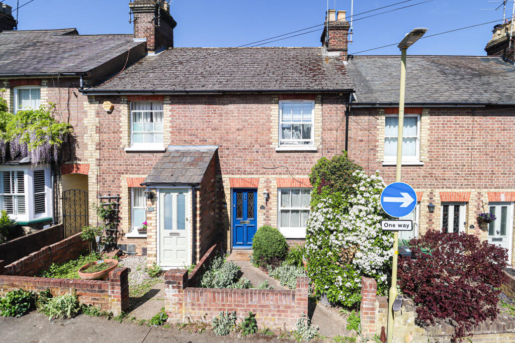 Main image of property: Cravells Road, Harpenden, AL5