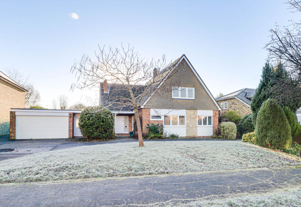 Main image of property: Barlings Road, Harpenden, AL5